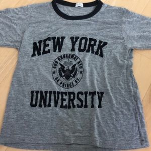 brandy melville tee NYU new york university